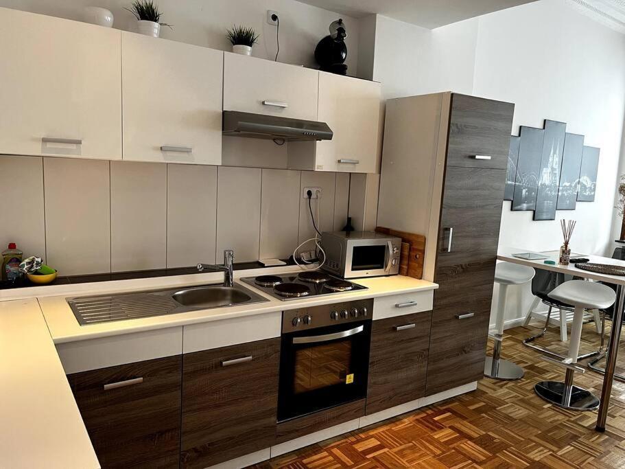 Exklusive Wohnung Mitten Im Schoensten Viertel Бремен Екстер'єр фото